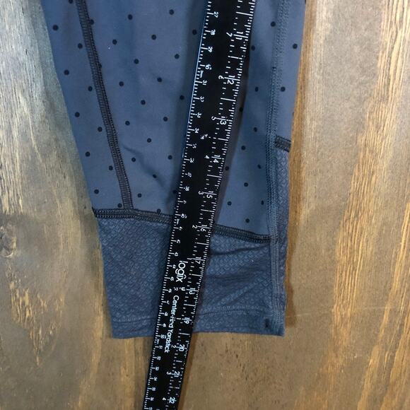 Victoria's Secret VSX Womens Pants Gray Black Polka Dot Pull On Crop Leggings S - Picture 7 of 11